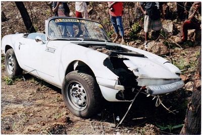 rally accident mozambique.jpg and 